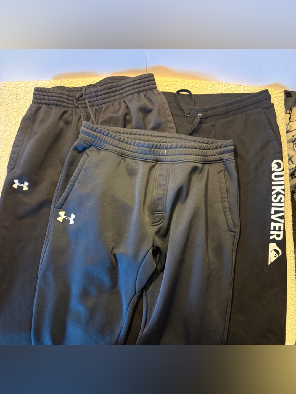 Men’s Sweatpants & Joggers. Size XL. Black. Under Armour, Quick Silver.